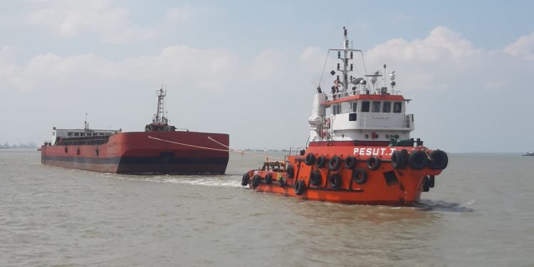 Pesut Dicharter Untuk Pengerukan di Dumai