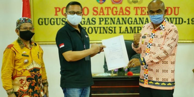 IPC Panjang Berikan Bantuan APD ke Pemprov Lampung & Stakeholders Maritim