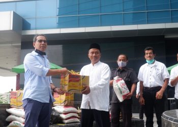 Pelindo I Bantu Sembako ke Ustadz & Ustadzah di Belawan