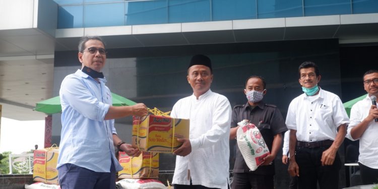 Pelindo I Bantu Sembako ke Ustadz & Ustadzah di Belawan