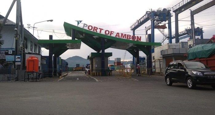 Yos Sudarso Ditutup, Kapal Logistik Boleh