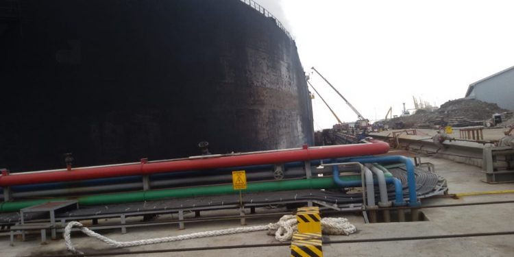 Api di Kapal JAG Leela Sudah Padam, Tak Ada Korban Jiwa