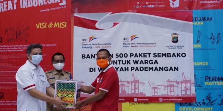 JAI Bagi 500 Sembako ke Warga Pademangan