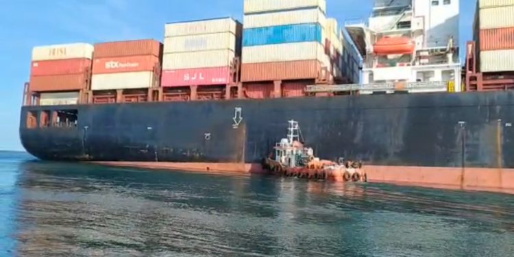 Kapal Kandas di Pulau Sambu, Perlu Segera Diatasi