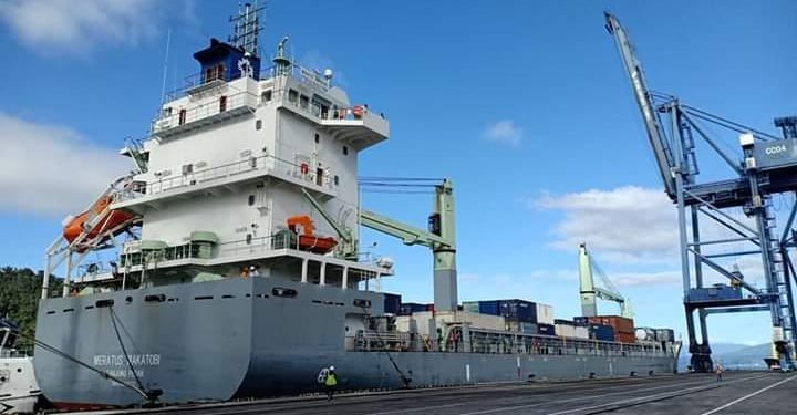 Pelabuhan Bitung Layani Kapal Logistik
