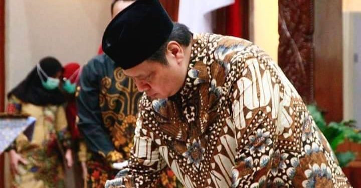 Erlangga Hartarto Lantik 13 Pejabat Eselon I