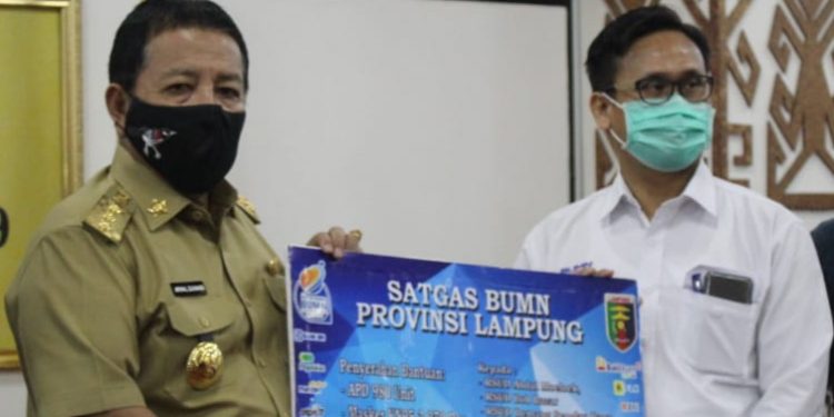 Pelindo Panjang-39 BUMN di Lampung Bagikan Alat Kesehatan ke 7 Rumah Sakit