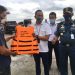 KSOP Panjang Berikan Bantuan Alat Keselamatan Kapal