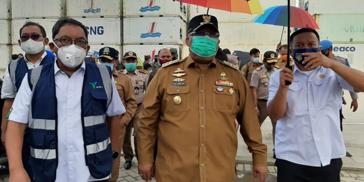 Ekspor Perdana 18 Ton Serabut Kelapa dari KNP