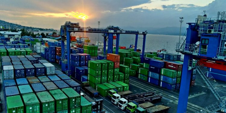 Perkuat Konektivitas di KTI, Pelindo IV Kembangkan Ambon