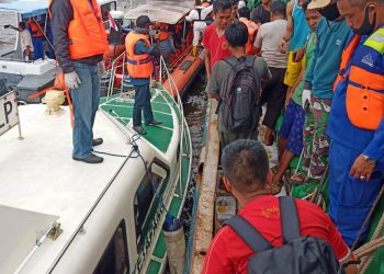 26 ABK Bahari Indonesia Yang Terbakar Tiba di Ketapang