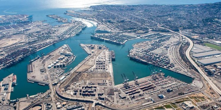 Los Angeles Tetap Terbesar, Meski Turun 8%