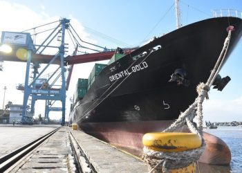 Boom Baru Dimasuki Kapal Besar