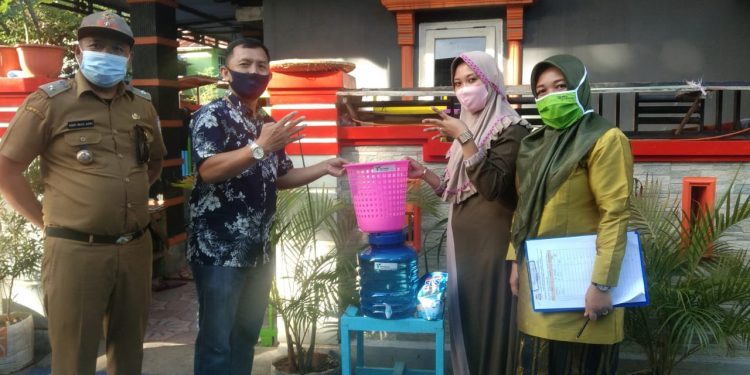 Pelindo IV Bantu 50 Tempat Cuci Tangan ke Warga Tallo