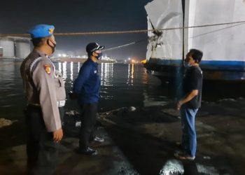 Tabrakan Kapal Dharma Kencana dan Tongkang di Tanjung Emas, Tak Ada Korban