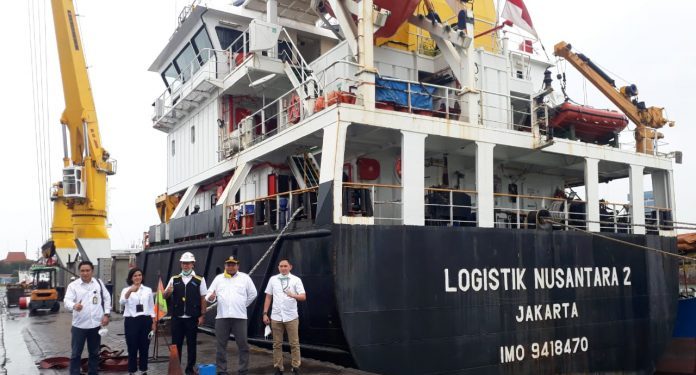 Kapal Lognus Angkut 19 Kontainer Produk Unggulan Merauke