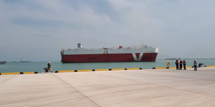 Minggu Besuk, MV. Suzuka Express Awali Operasional Patimban