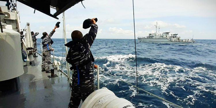 Jaga Stabilitas Perbatasan, TNI AL-Malaysia Patroli di Selat Makaka
