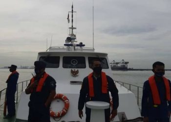 Tubrukan Kapal di Perak, KLM Bahtera Salbach Tenggelam