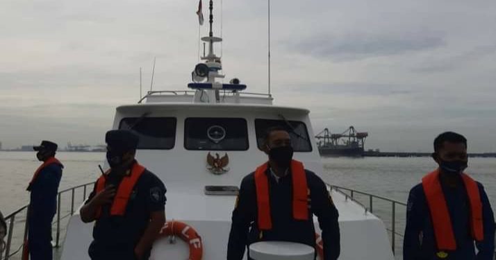 Tubrukan Kapal di Perak, KLM Bahtera Salbach Tenggelam