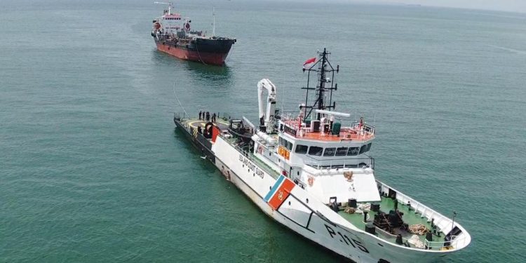 Patroli PLP Evakuasi Kapal Great Marine