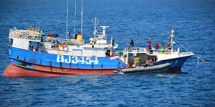 TNI AL Tangkap Kapal Ikan Taiwan