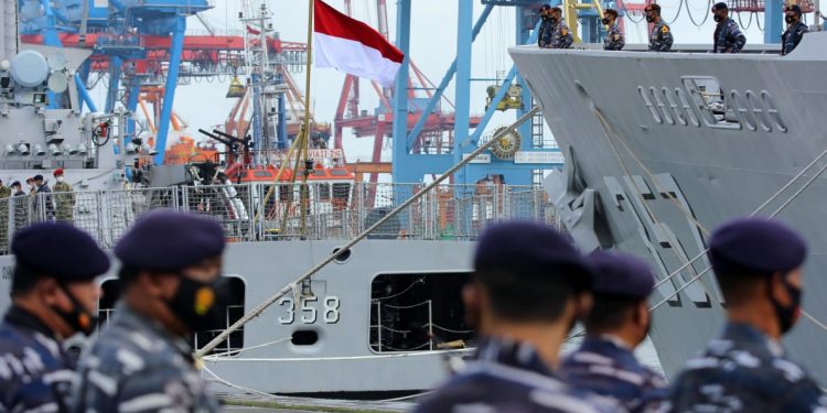 Latihan di LN, TNI AL Berangkatkan KRI Bung Tomo