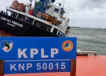 Nubruk Kapal Lain, KM Cantika Persada Kandas