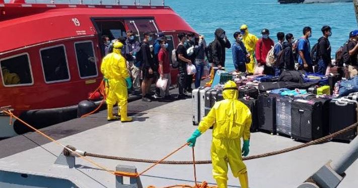 Kecuali Mendesak, Awak Kapal Tak Diijinkan Turun