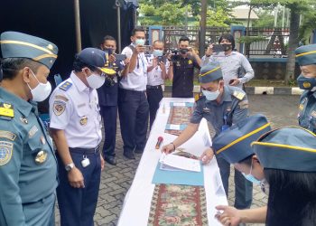 Para Pejabat Kesyahbandaran Priok Teken Pakta Integritas