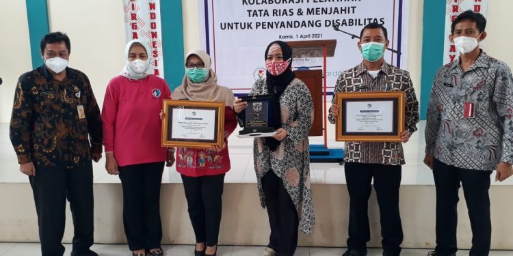 WIMA INA Berdayakan Perempuan Penyandang Disabilitas