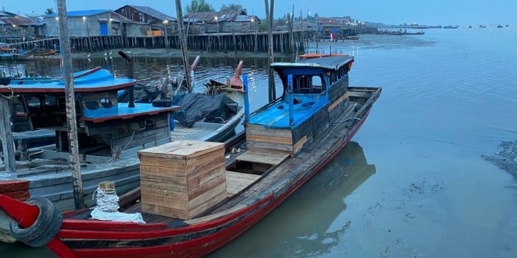TNI AL Gagalkan Kapal Tanpa Dokumen di Muara Sungai Asahan