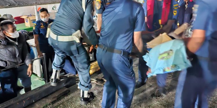 KPLP Top, Dengar ABK Sakit di Bitung Langsung Selamatkan