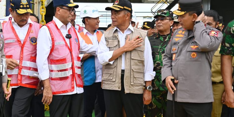 Dua Menteri Tinjau Merak & Ciwandan, Takut Macet Ya