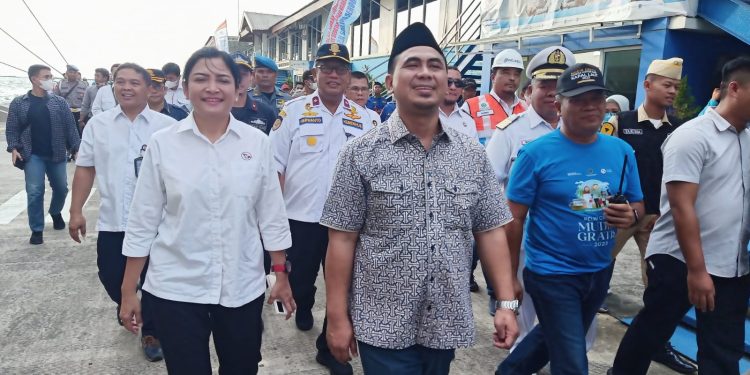 Wagub Jateng Lepas Dobonsolo, Pemudik Teriak Terima Kasih