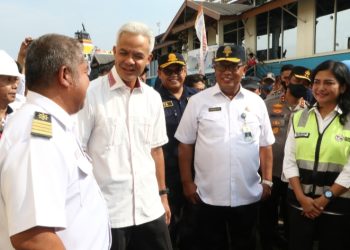 Ribuan Pemudik Gratis Kapal Laut Tiba di Tanjung Emas