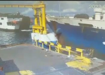 Kapal Penyeberangan Mutiara Pertiwi Tabrak Dermaga, Tak Ada Korban Jiwa