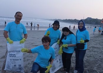 Hubla-WIMA INA Gelar Bersih Sampah di Bali
