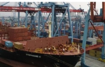 Pelayaran Asal Oman Mulai Masuk ke Priok