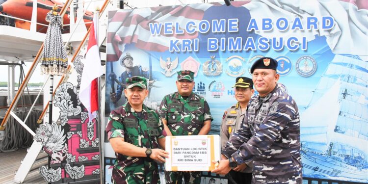KRI Bima Suci Masuk Belawan, Disambut Danlantamal