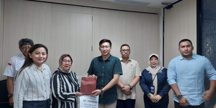 Keluarga ABK Meninggal Saat Bertugas MV. Cahaya Mustika Laut Dapat Santunan Rp 100 Juta