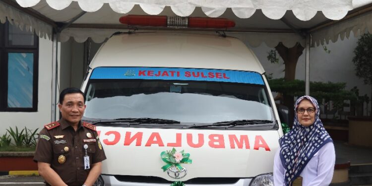 Pelindo Regional 4 Bantu Mobil Ambulans