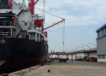 6.300 Ton Semen Masuk Belawan