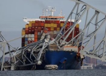 Dampak Jembatan Baltimore Ambruk, Belasan Kapal Tak Bisa Keluar