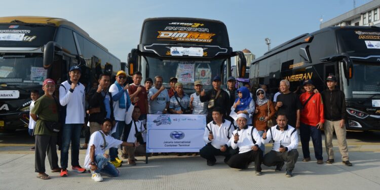 Warga Jakarta Utara Ramai-ramai Ikut Mudik Gratis JICT