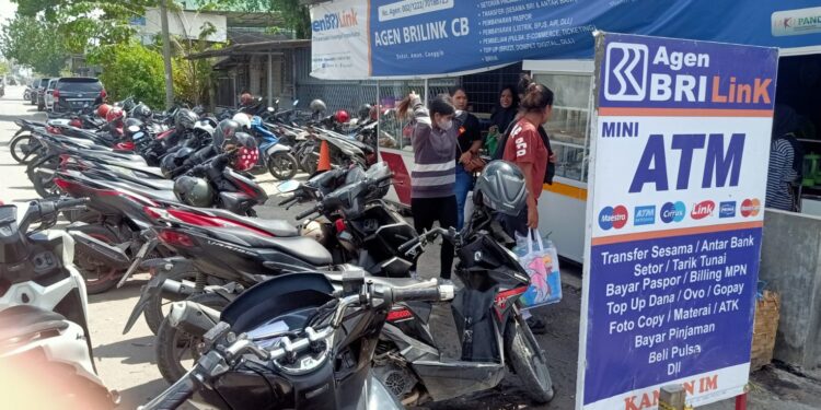 Urus Paspor Rp 2 Juta, Calo Banyak Tawarkan Jasa