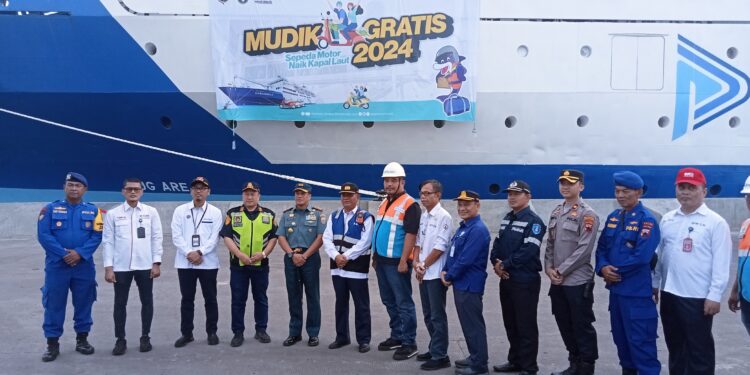 Dobonsolo Angkut Ribuan Penumpang & Sepeda Motor Gratis ke Jakarta