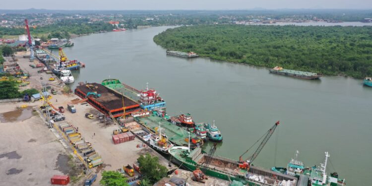 Pemprov Babel Siapkan Strategi Keruk Alur Pelabuhan Pangkal Balam