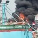 Kapal Terbakar di Pelabuhan Muara Baru, 12 Mobil Pemadam Dikerahkan