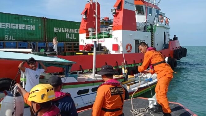 Dua Kapal Kandas Kok Cuek Saja, Alur Pangkal Balam Nggak Dikeruk Tuh..